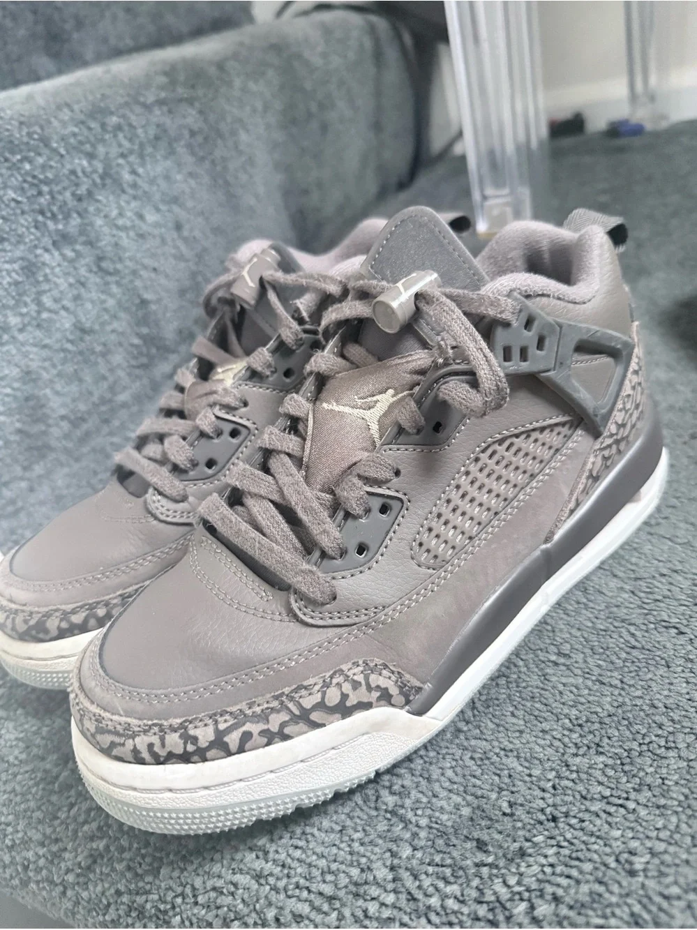 Jordan Kids' Retro Sneaker in Grey with Elephant Print
